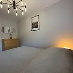 דירה Modern With Alpine Charm In *