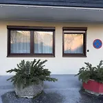 דירה Modern With Alpine Charm In *
