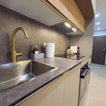 Modern With Alpine Charm In 아파트