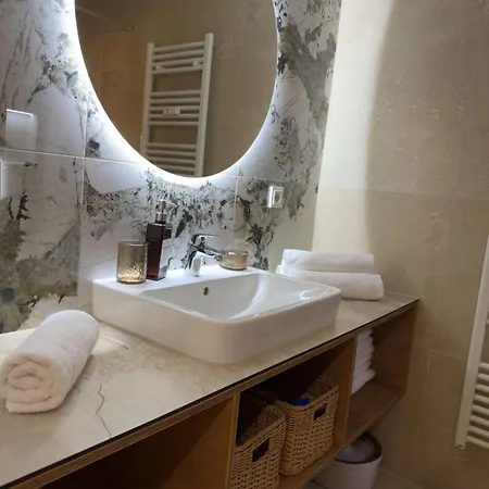 Modern With Alpine Charm In Apartmán Bad Gastein